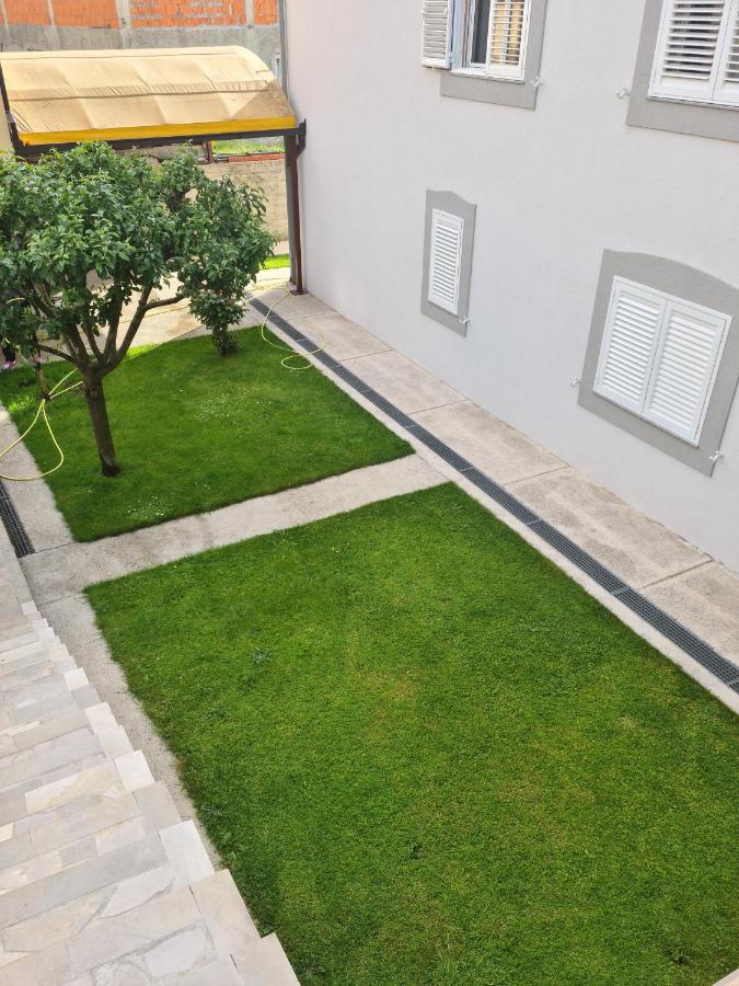 Apartman Vujovic Bileća Buitenkant foto